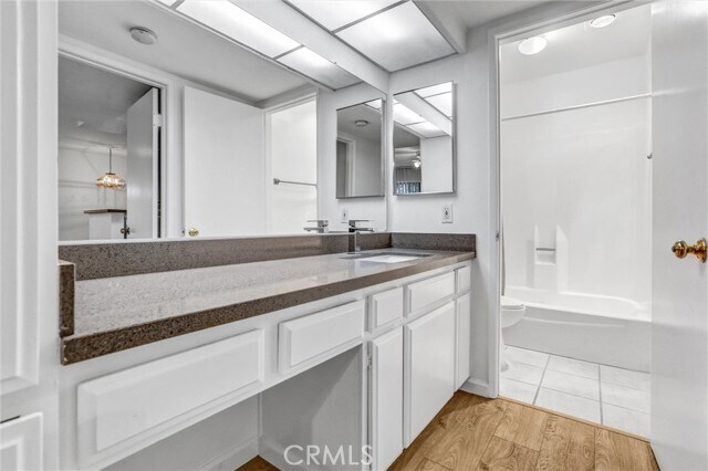 Building Photo - 22100 Burbank Blvd