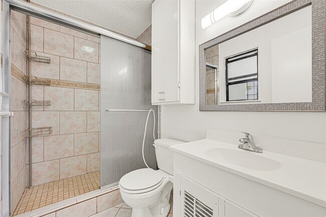 Building Photo - 9208 Carousel Ln