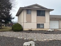 Building Photo - 1005