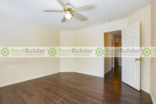 Building Photo - 5106 Park Ridge Rd NW