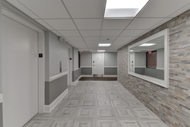Building Photo - 1100 Wheat St