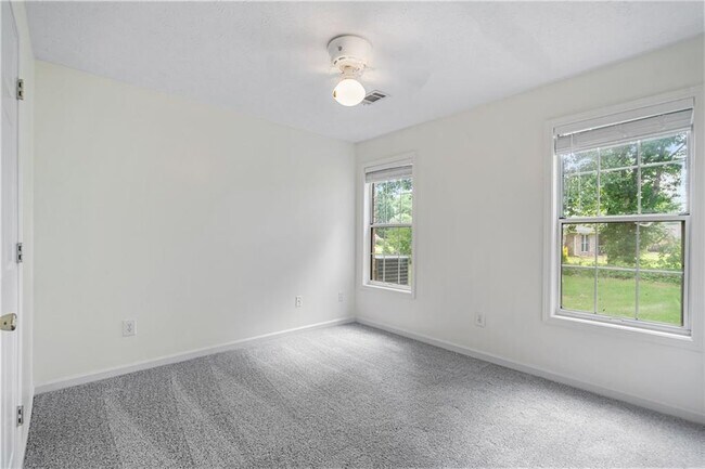 Building Photo - 2775 Ivy Mill Dr