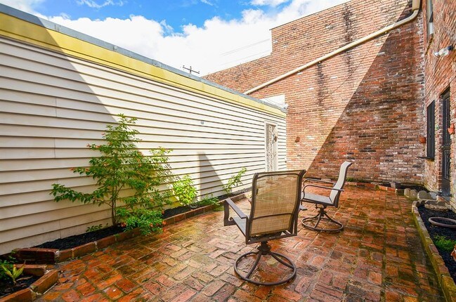 Building Photo - 8606 Oakford Dr