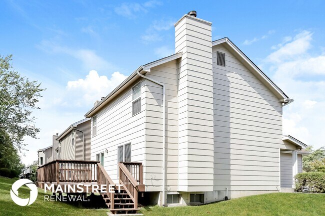 Building Photo - 16028 Sandalwood Creek Dr