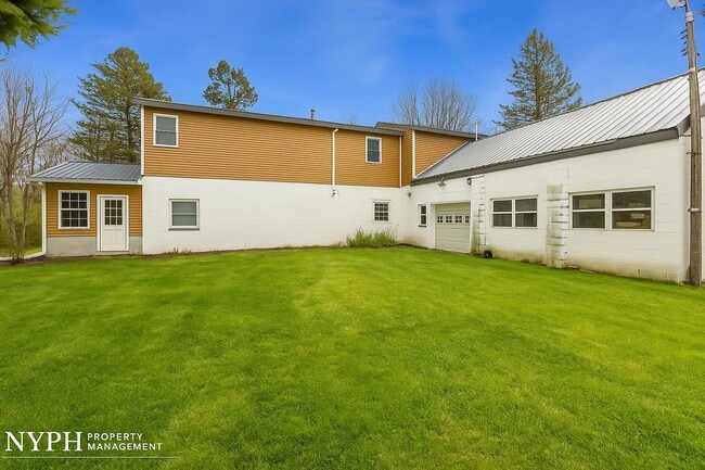 Building Photo - 5113 Cedarvale Rd