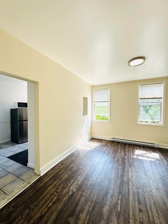 Building Photo - 289 Communipaw Ave