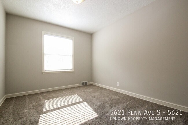 Building Photo - 5621 Penn Ave S