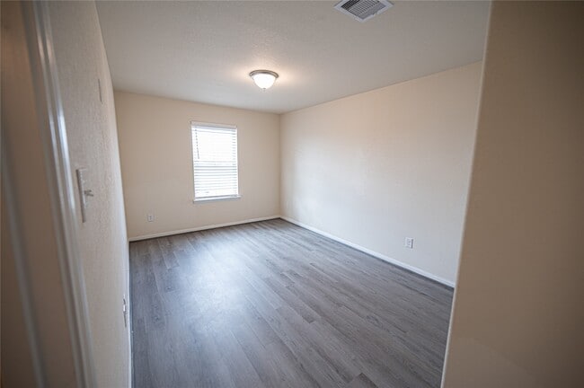 Building Photo - 10730 Nathaniel Valley Path