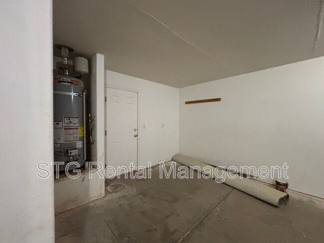 Building Photo - 773 S 220 E Cir