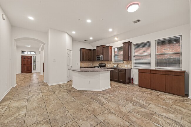 Building Photo - 16131 Keystone Ridge Ln