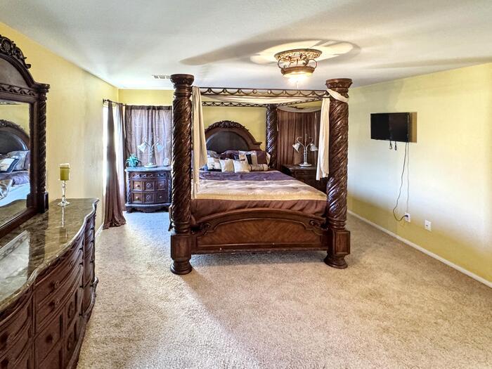Building Photo - 6725 Yellowhammer Pl