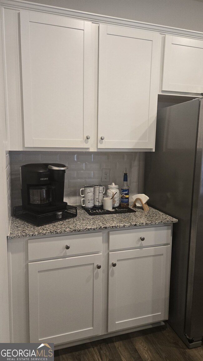 Building Photo - 364 Stoneybrook Dr