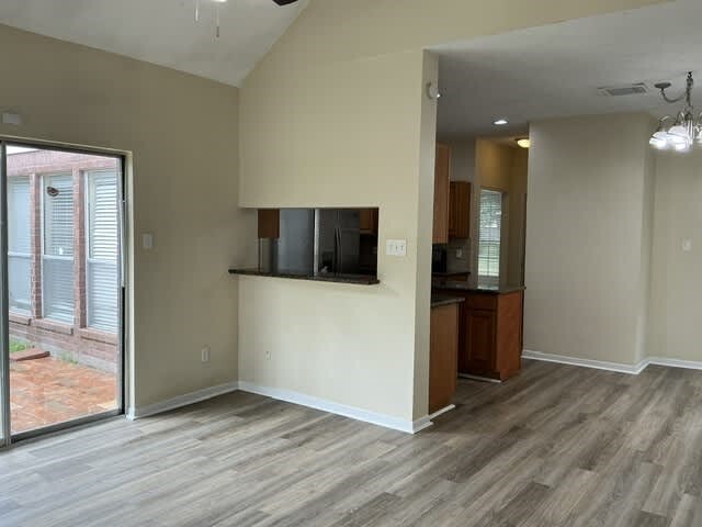 Building Photo - 14423 Sun Harbor Dr