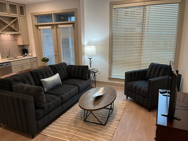 Primary Photo - 13222 Ballantyne Corporate Pl