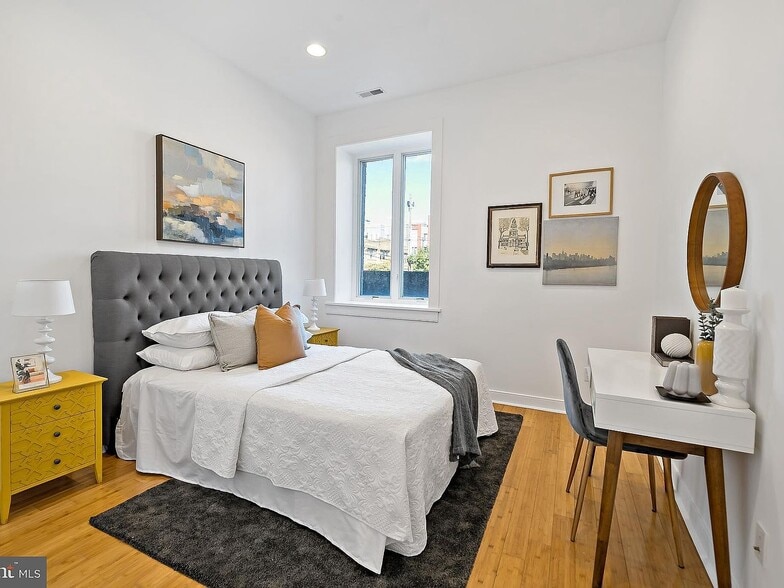 Building Photo - 655 N 16th St