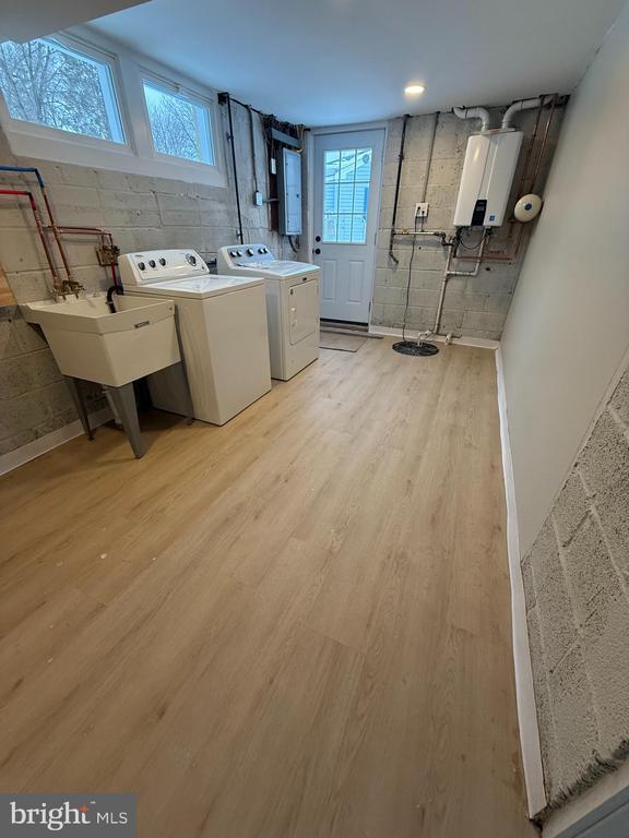 Building Photo - 41 Dorset Dr