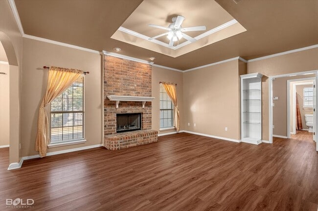 Building Photo - 406 Lavita Dr