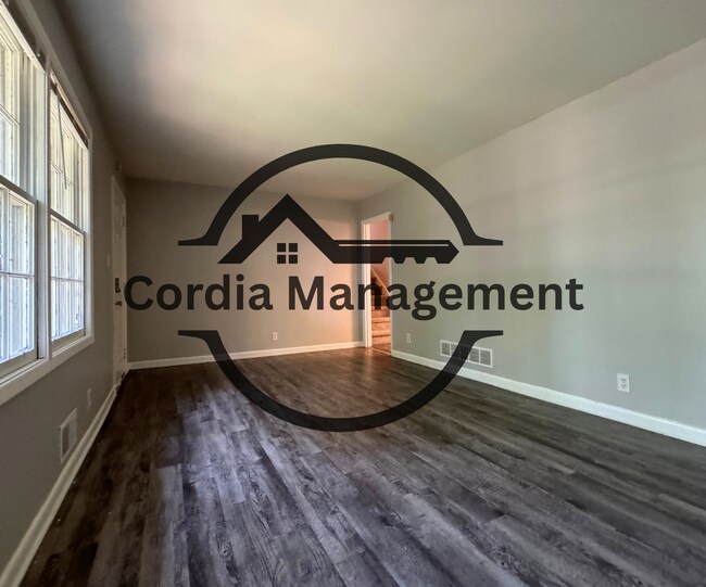 Building Photo - 3 Bedroom Home in Decatur on Malibu with B...