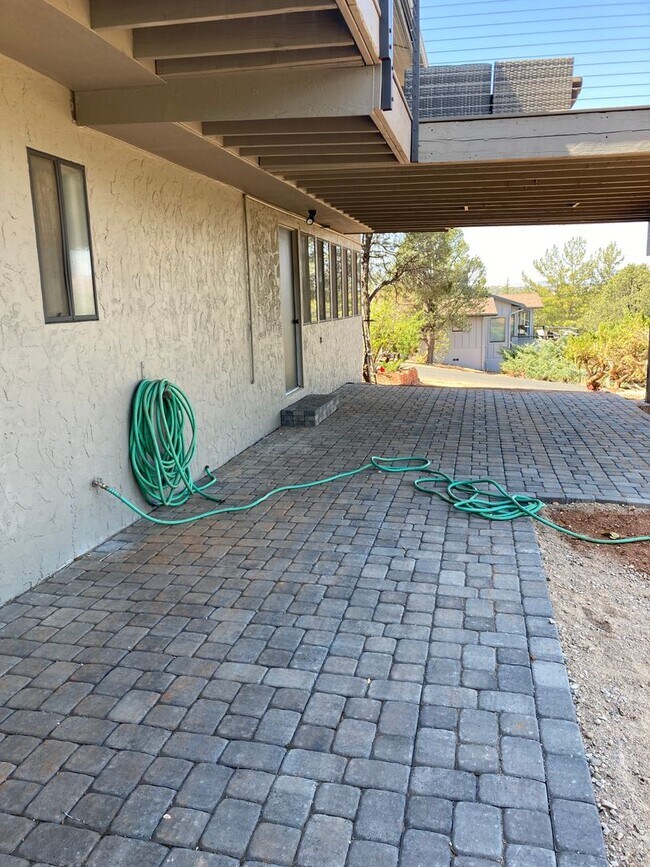 Building Photo - Spectacular, Panoramic Red Rock Views in West Sedona