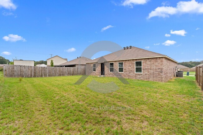 Building Photo - 1235 Tsar Rd