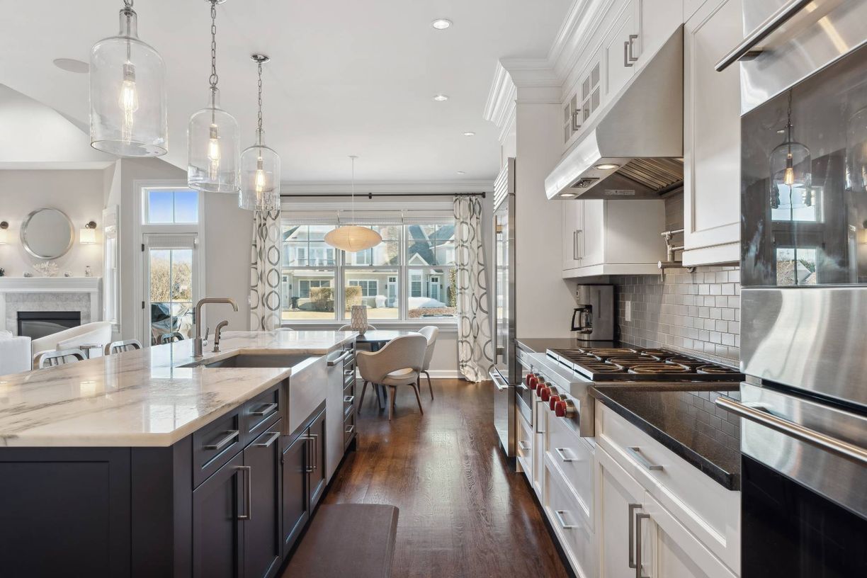 Building Photo - 1404 High Pond Ln