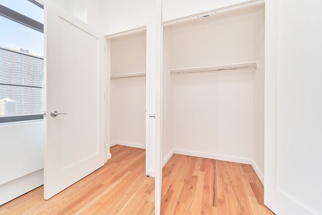 Building Photo - Gorgeous Two Bedroom with Floor to Ceiling Windows