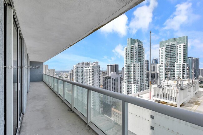 Building Photo - 50 Biscayne Blvd