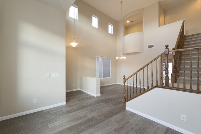 Building Photo - SUMMERLIN GATED COMMUNITY IN THE PASEOS - 4 BEDROOMS + SMALL LOFT + DEN/OFFICE