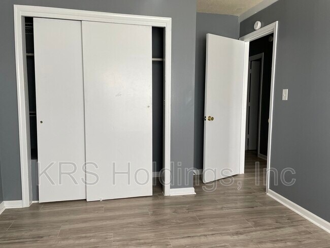 Building Photo - 3329 Weeping Willow Ln