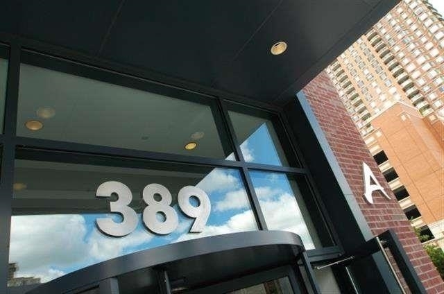 Building Photo - 389 Washington St