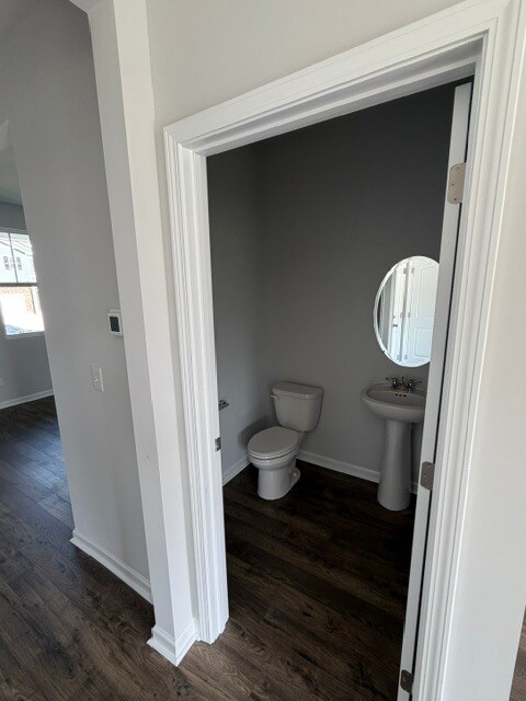 Building Photo - 5441 Conifer Ln