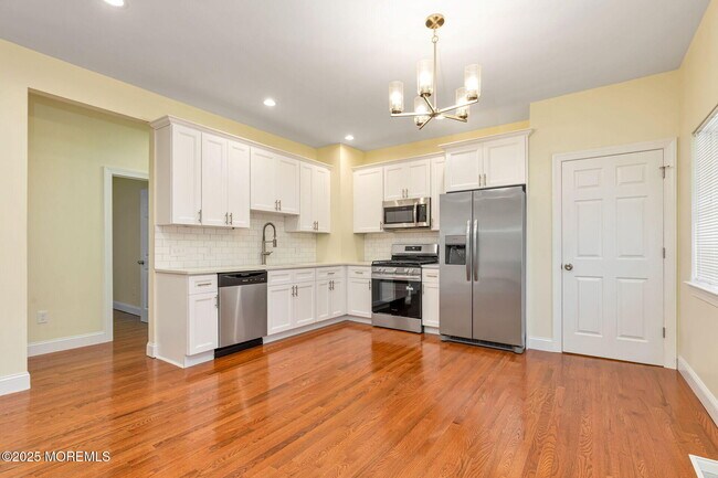 Building Photo - 1222 7th Ave