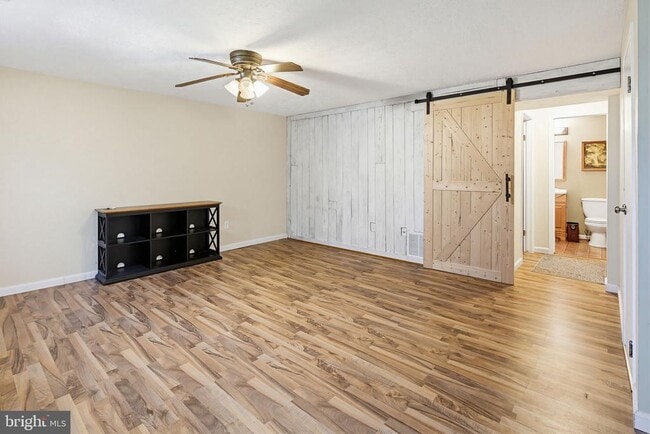 Building Photo - 9402 Granite Hill