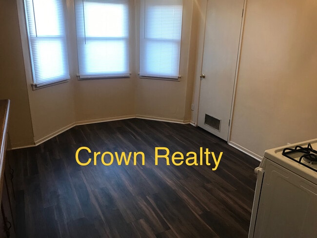 Building Photo - 761 N H St