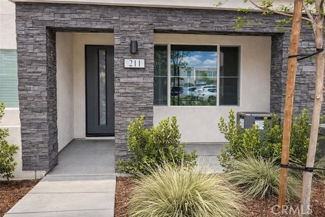 Building Photo - 211 Baluster