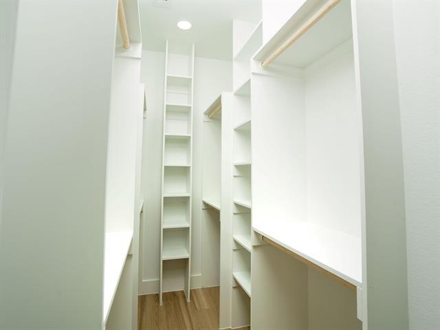 Building Photo - 5849 Millar Dr