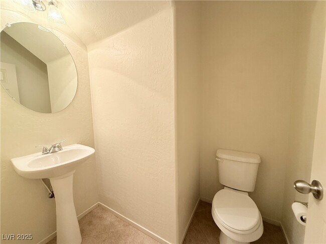 Building Photo - 2748 Drummossie Dr