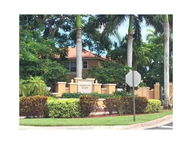 Building Photo - 626 SW 106th Ave