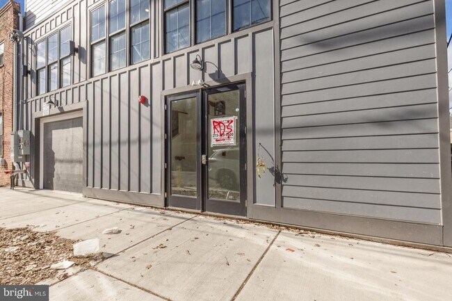 Building Photo - 1116 S 7th St