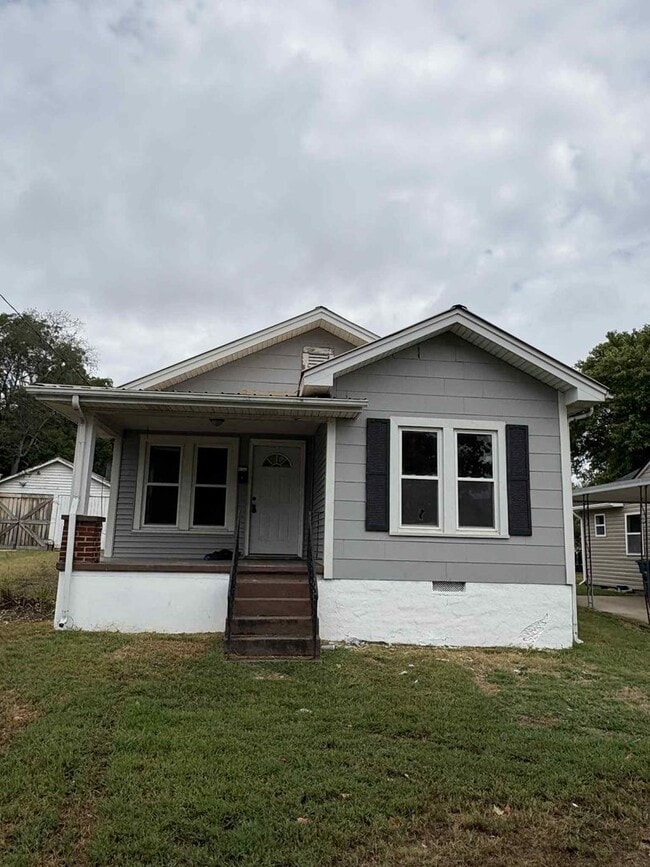 Primary Photo - Spacious Home for Rent!