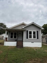 Building Photo - Spacious Home for Rent!