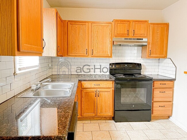 Building Photo - 1417 NW 95th St