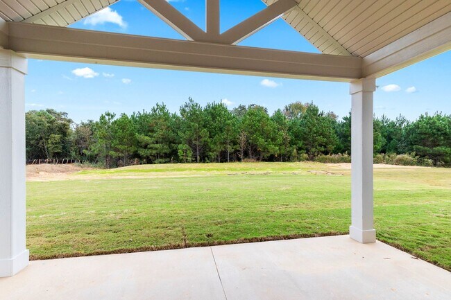 Building Photo - Wyndham Village For Rent!