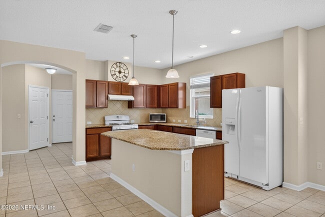 Building Photo - 234 Taylor Ridge Ave