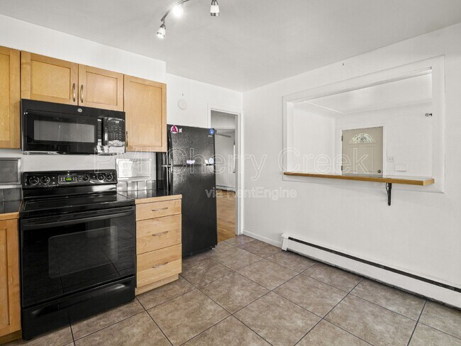 Building Photo - 4726 W 26th Ave