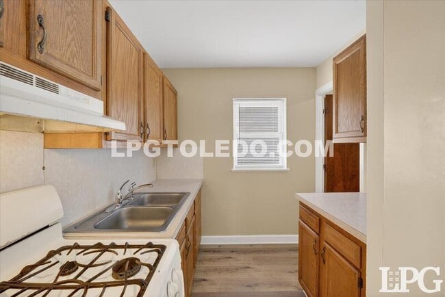 Building Photo - 202 Waggoner Blvd