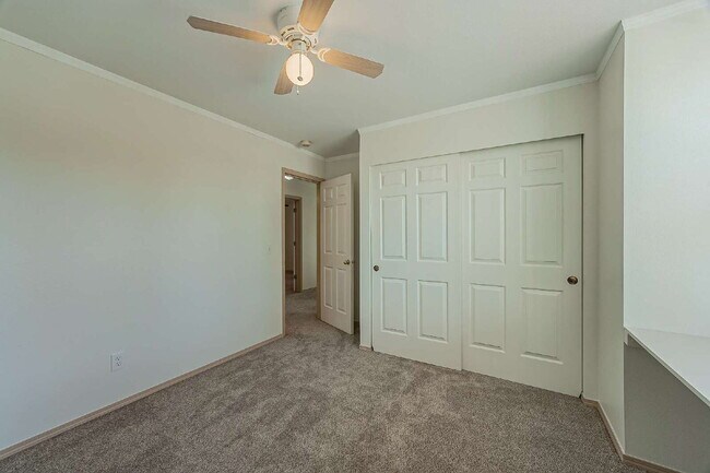 Building Photo - **NO SHOWINGS AT THIS TIME. WE HAVE A PEND...