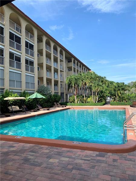 Building Photo - 950 Ponce De Leon Rd