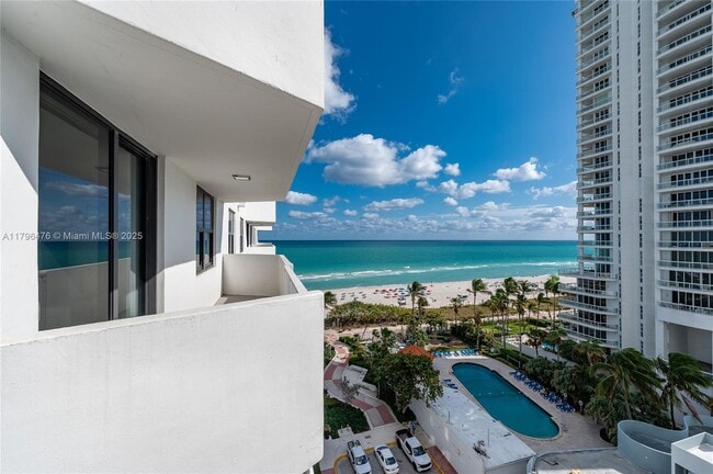 Building Photo - 4301 Collins Ave