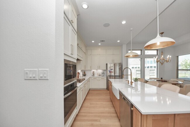 Building Photo - 2995 Tantara Dr